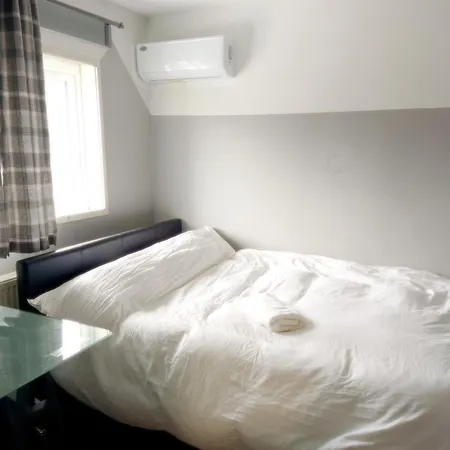 Luxurious En-Suite Soft Water Air Conditioning Tv Etherium